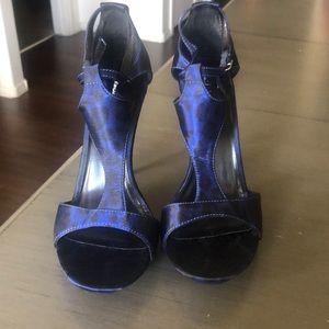 A pair of Michael Antonio heels